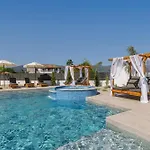 Oasis Luxury Residences