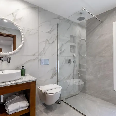 Oasis Luxury Residences アパート *