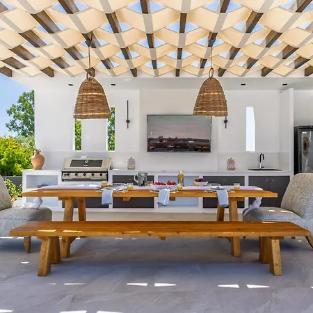 Oasis Luxury Residences *