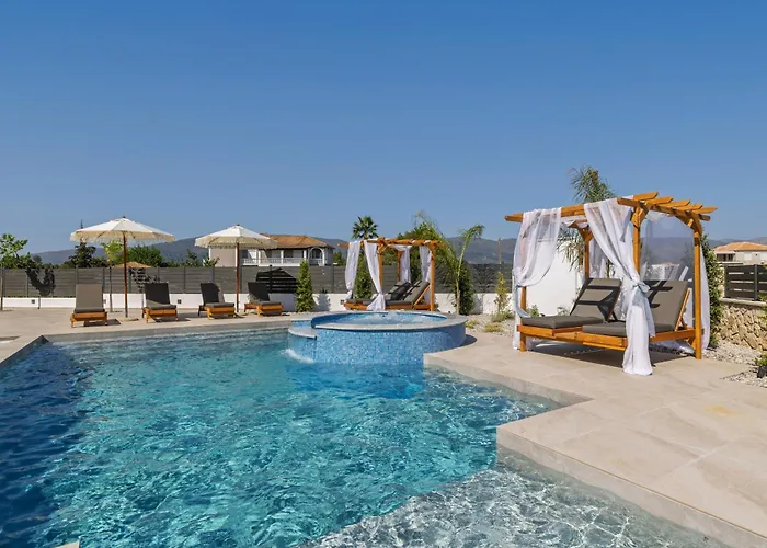 Oasis Luxury Residences