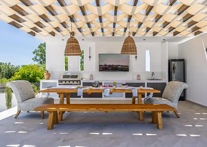 Oasis Luxury Residences *