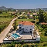 Oasis Luxury Residences Apartmán