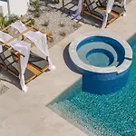 Oasis Luxury Residences *