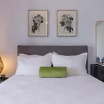 Oasis Luxury Residences Apartmán *