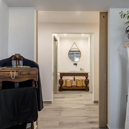Oasis Luxury Residences شقة