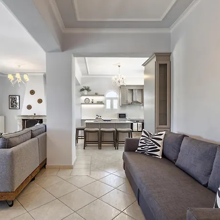 Oasis Luxury Residences Apartment *