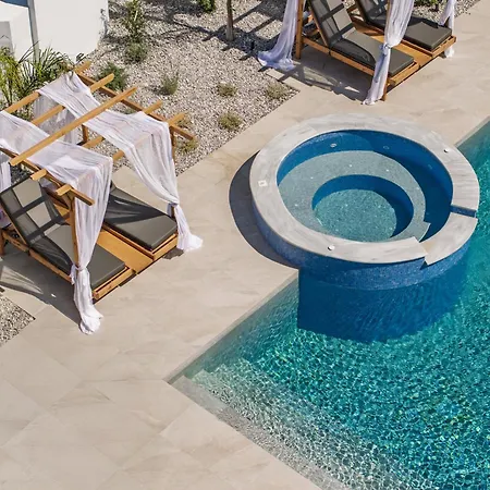 Oasis Luxury Residences *