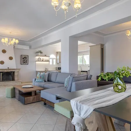 Oasis Luxury Residences *